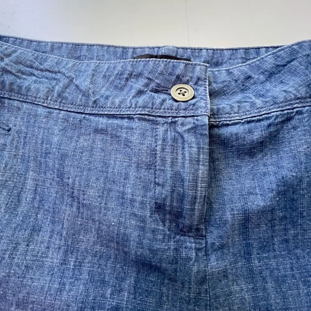 The Limited Women's Highwaisted Buttoned Pockets Tailored Fit Shorts Blue Size 1